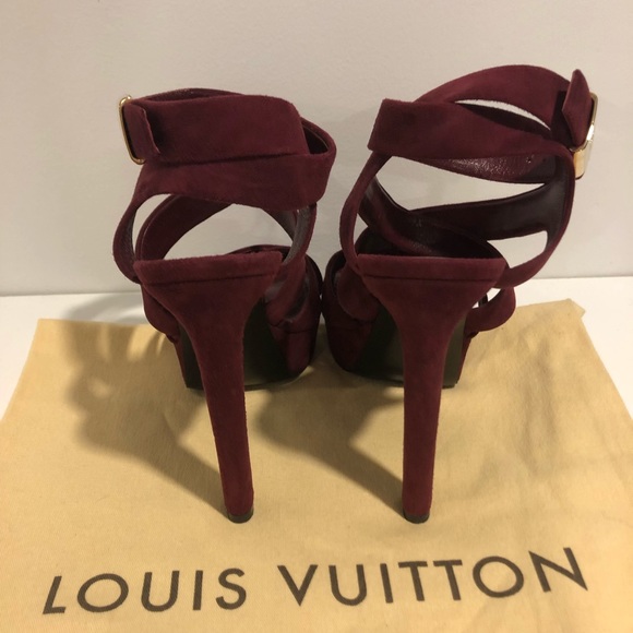 Louis Vuitton Lock Me sandals - Picture 3 of 5